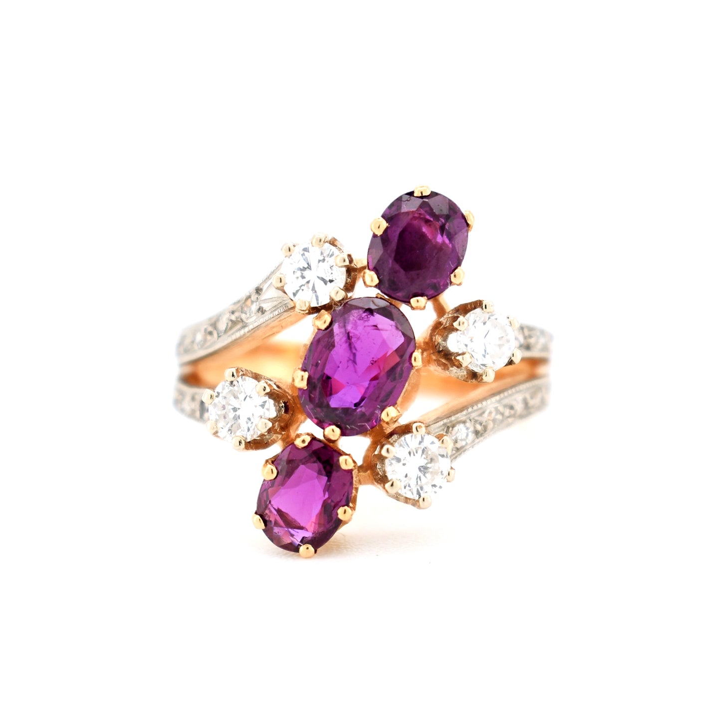 vintage belle époque ring in 18 carat gold, natural rubies and diamonds, front view