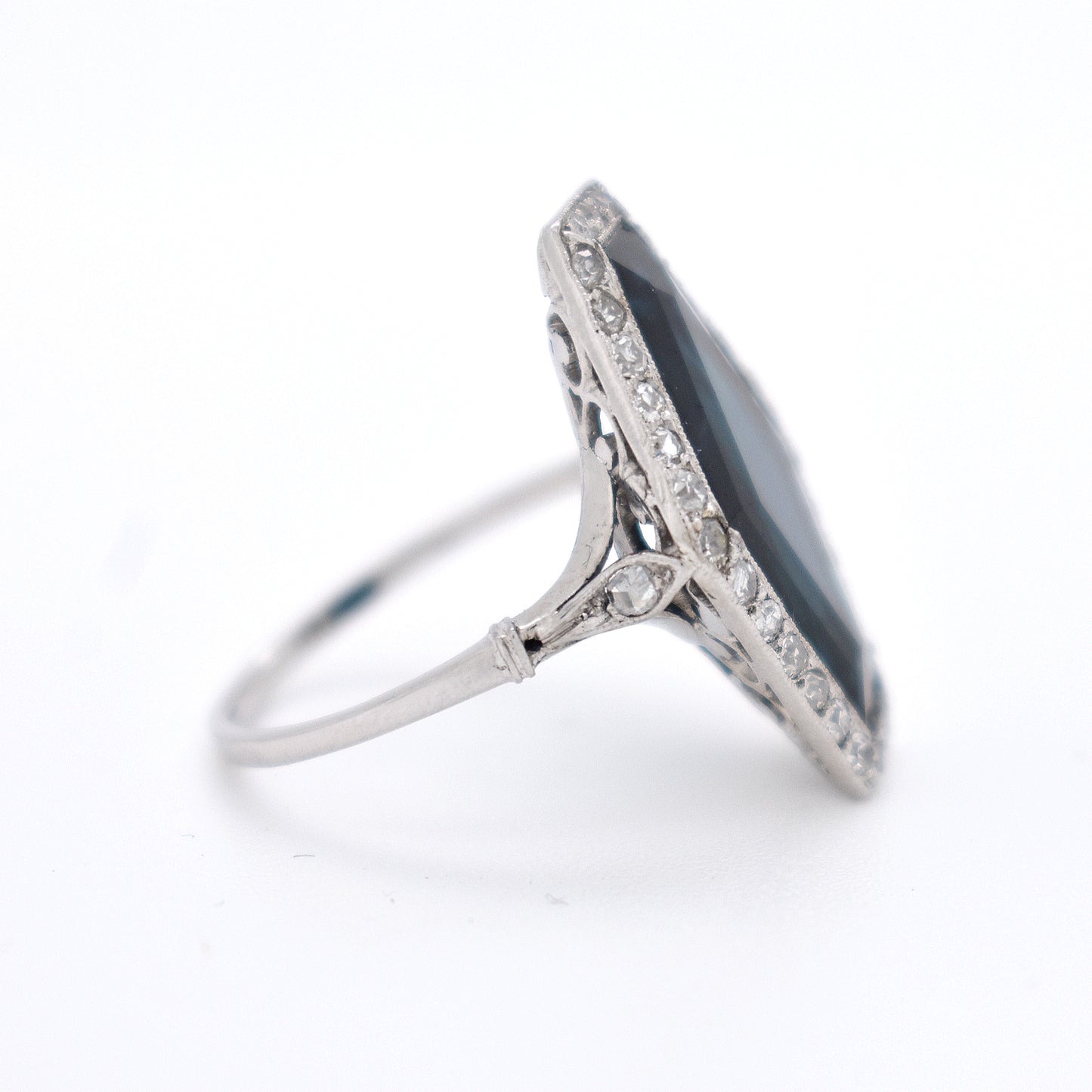 Bague Art Déco Saphir et Diamants 2