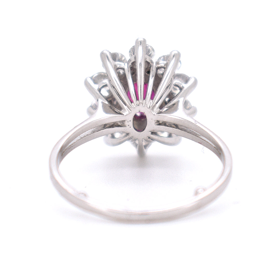 Bague Marguerite Vintage en Or, Rubis et Diamants - Bellerive Jewelry