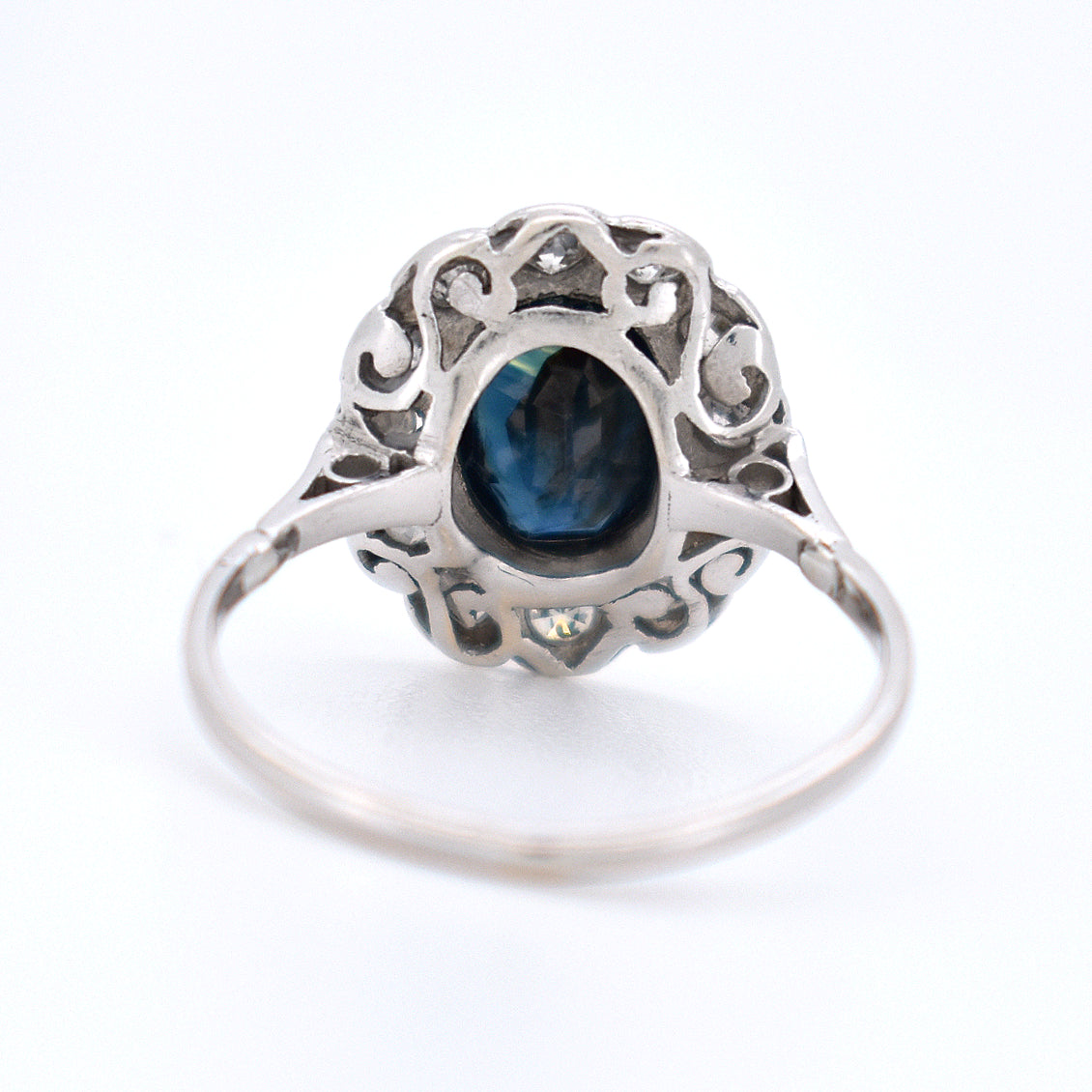 cluster vintage ring sapphire and diamonds back