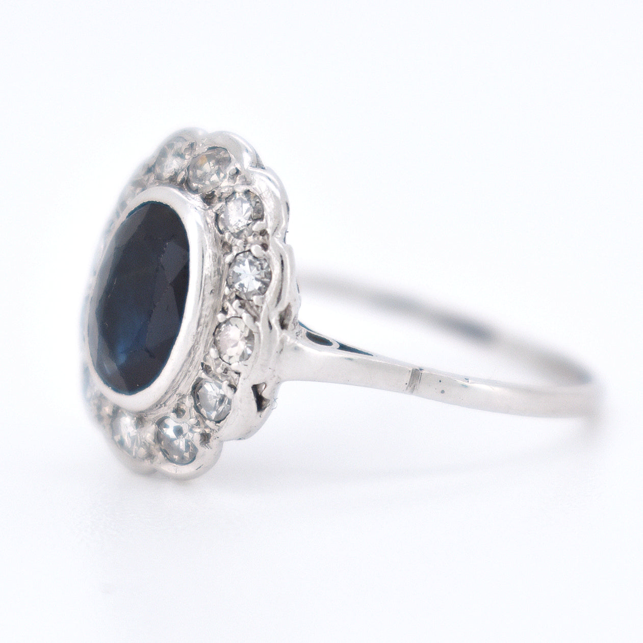 cluster vintage ring sapphire and diamonds left