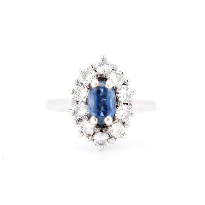 Ring 18 carat gold Natural sapphire Vintage diamonds, front