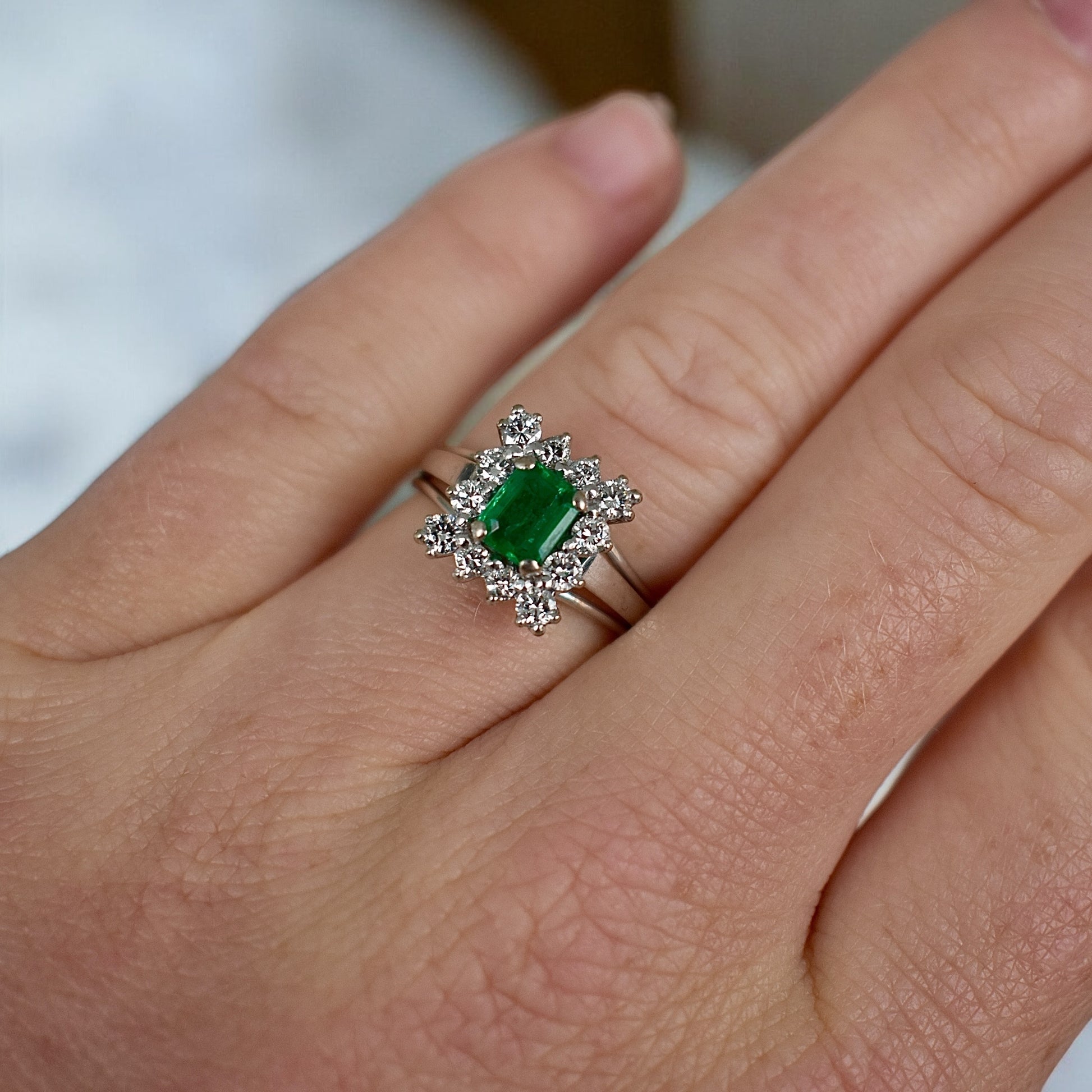 bague émeraude et diamants 11