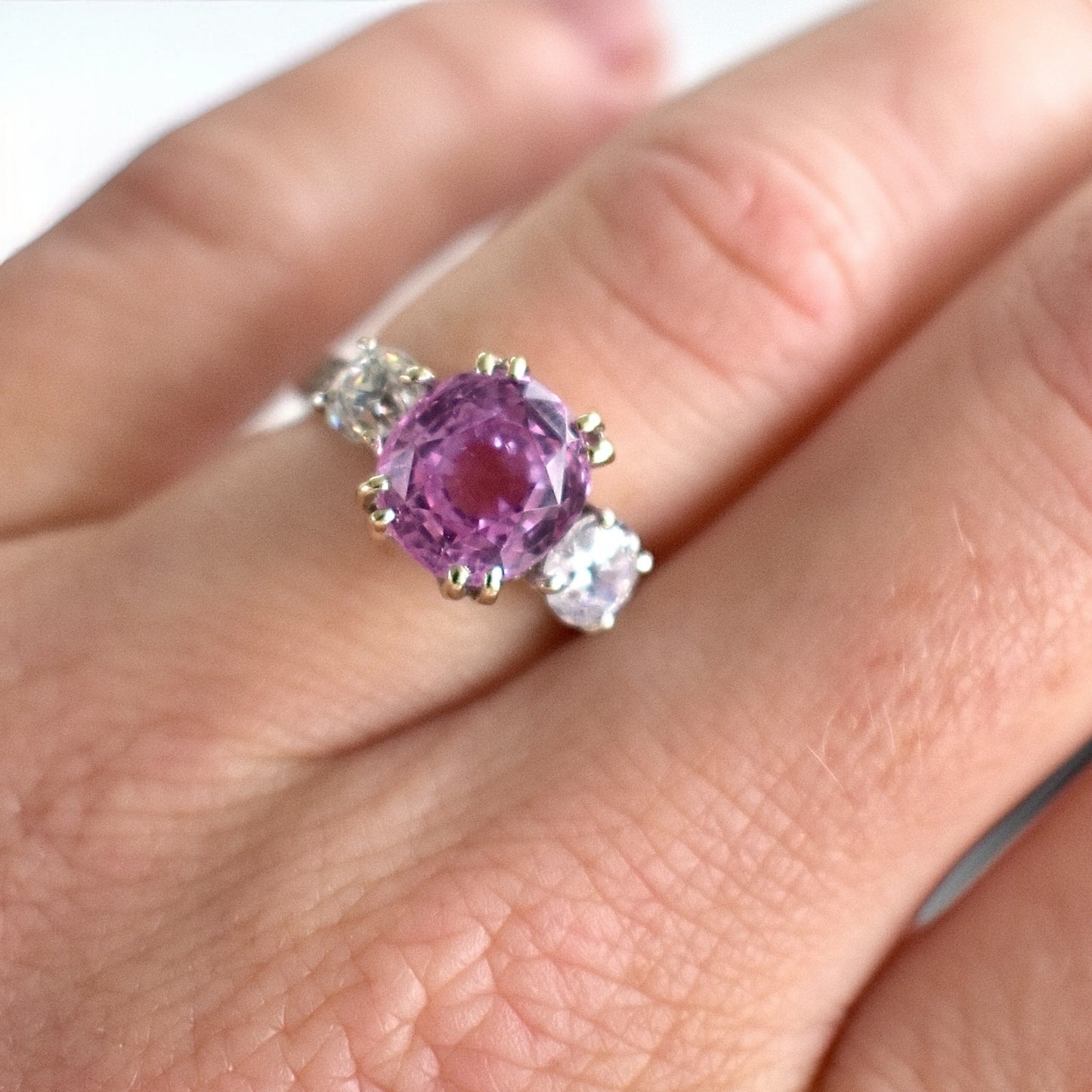 bague trilogie saphir rose diamants 6