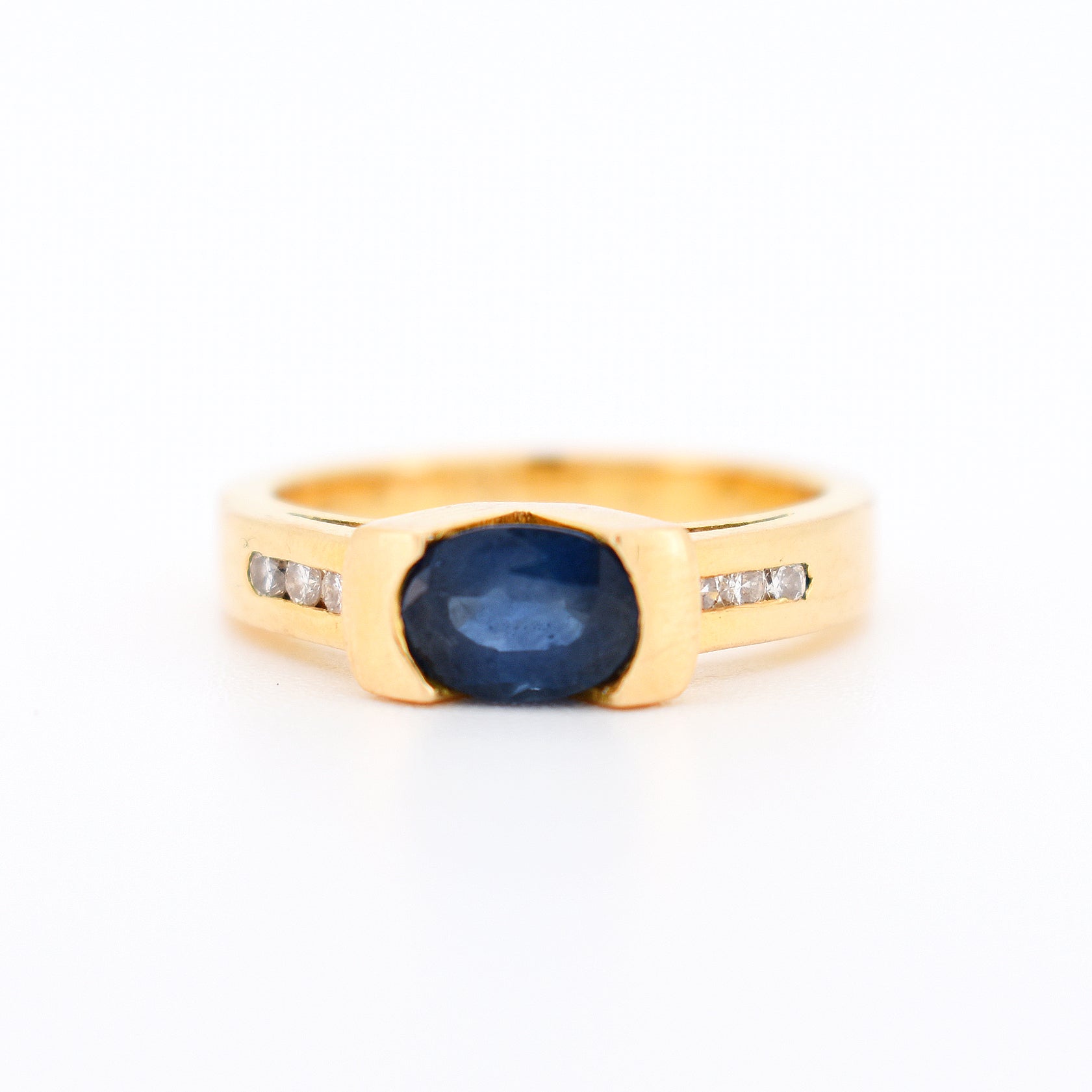 bague femme vintage solitaire or 18 carats saphir naturel et diamants, face