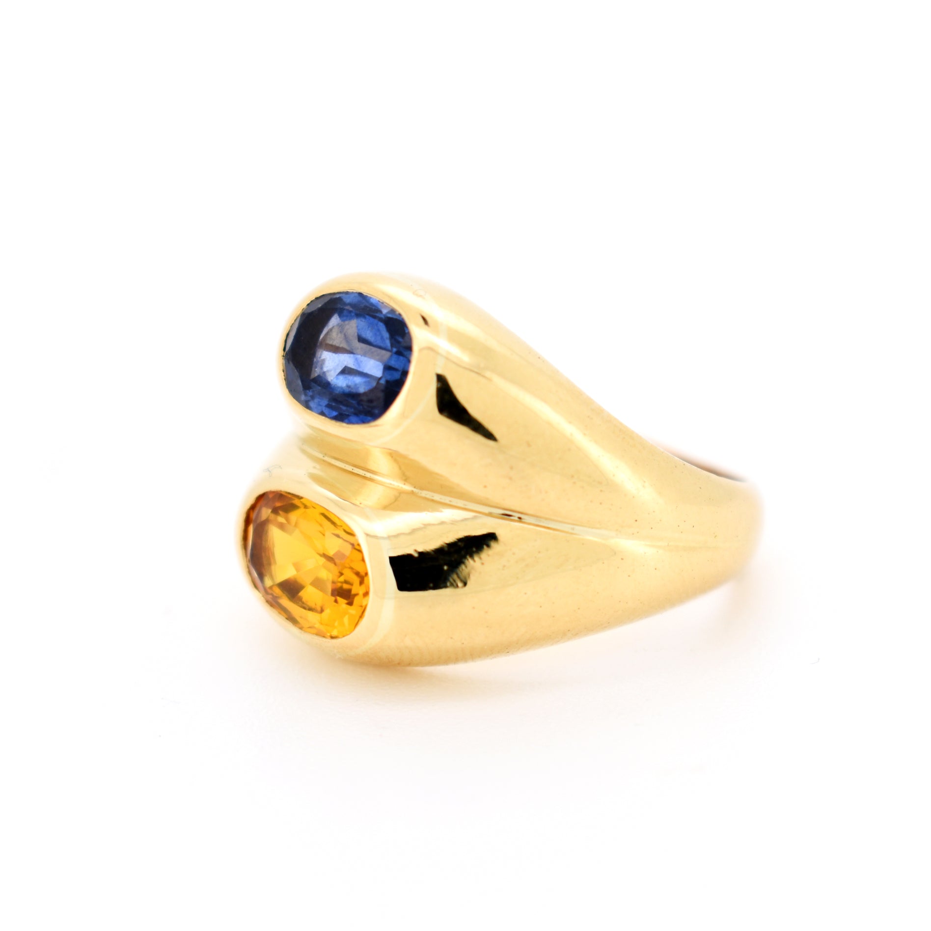 bague jonc vintage or 18 carats saphir bleu et jaune style bulgari, gauche