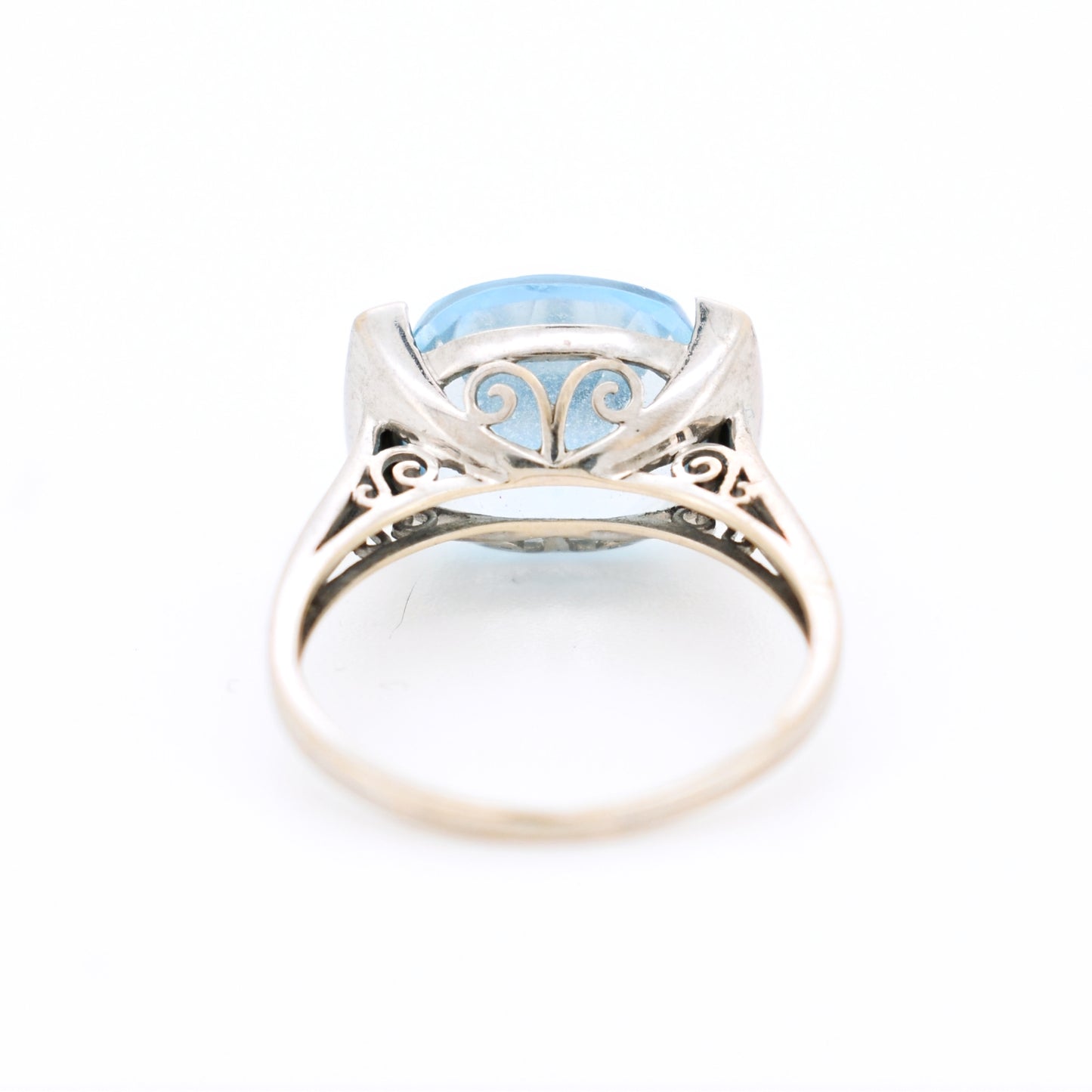 bague or blanc 18 carats topaze et diamants, arrière