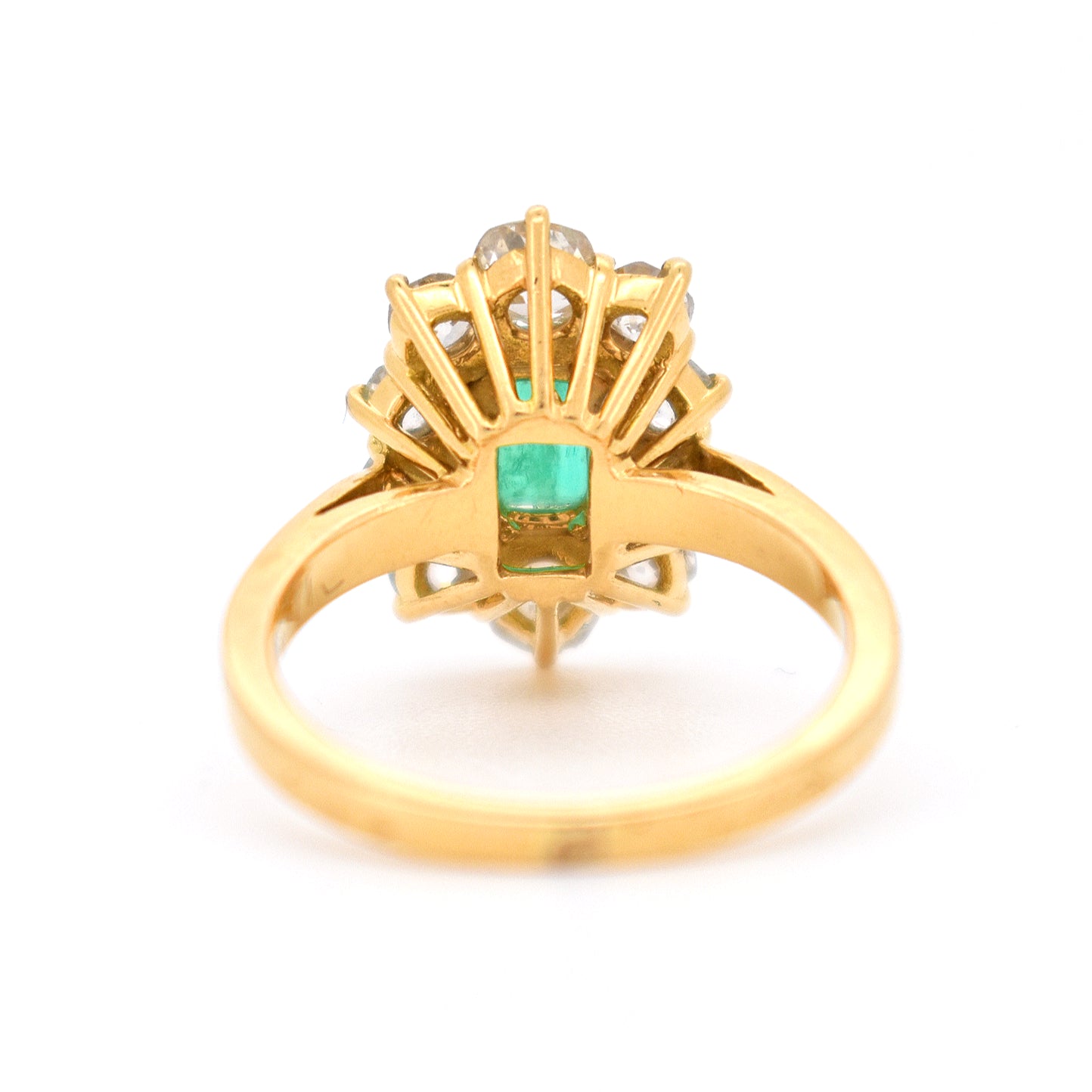 bague pompadour émeraude diamants 4