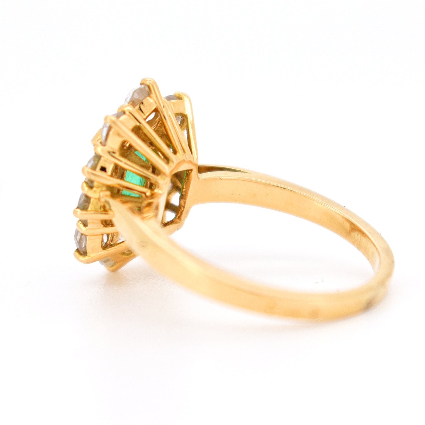 bague pompadour émeraude diamants 5
