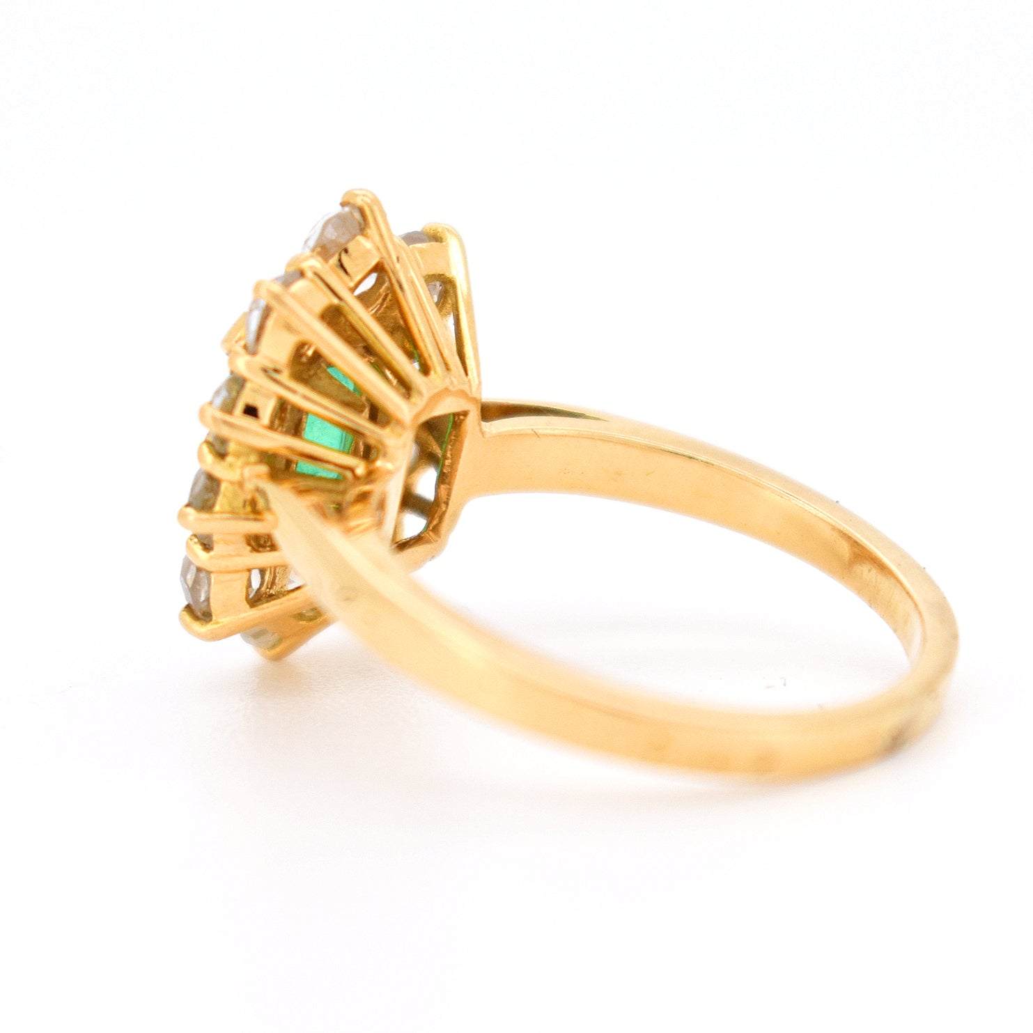 bague pompadour émeraude diamants 5