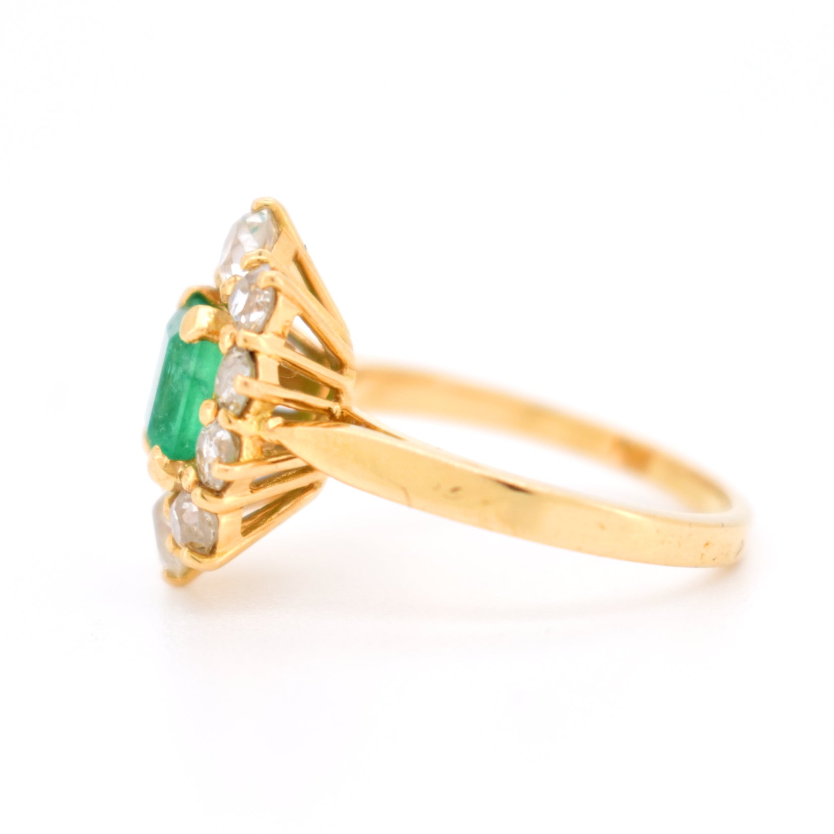 bague pompadour émeraude diamants 7