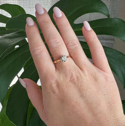 bague solitaire ancien or 18 carats diamants femme fiançailles cadeau, portée