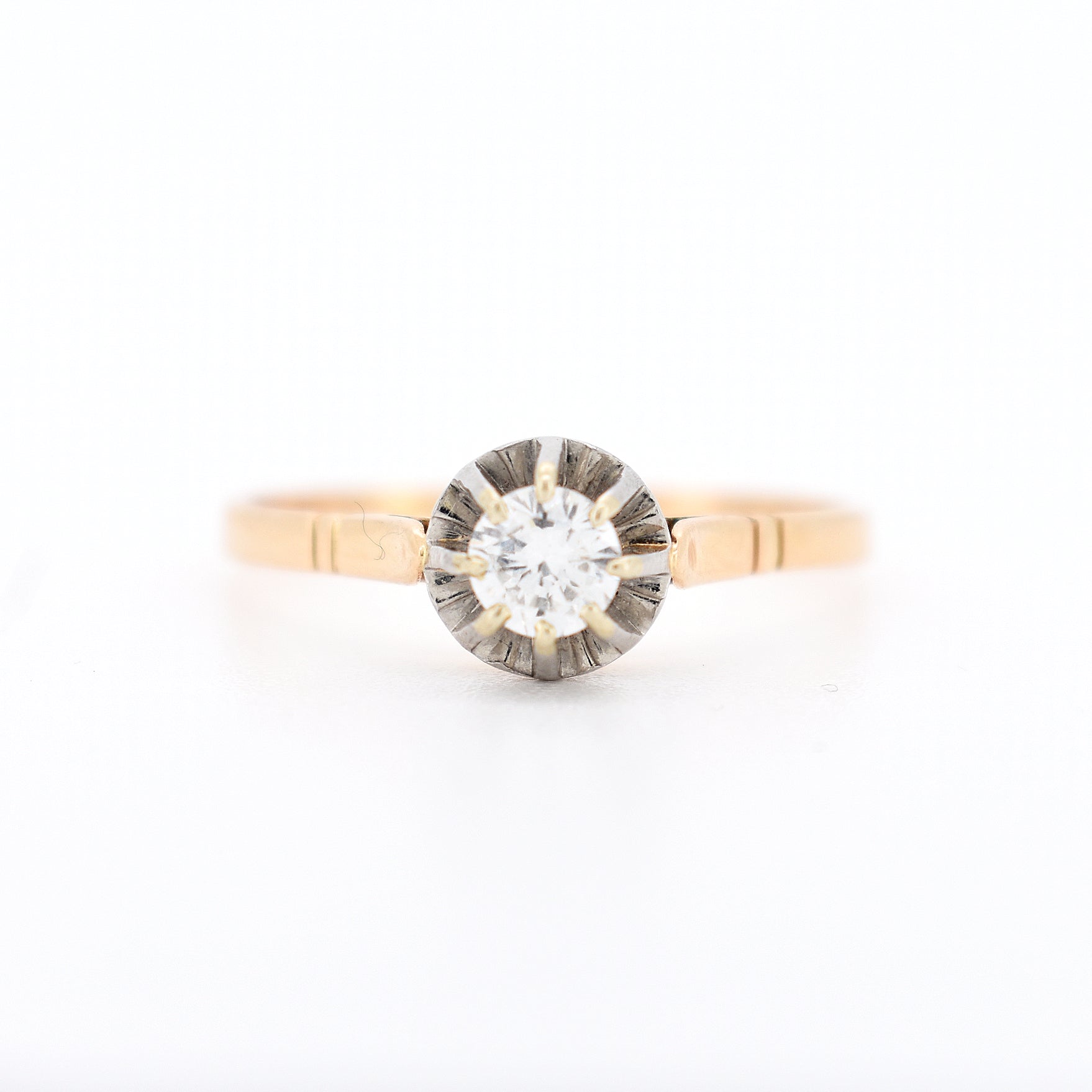 bague solitaire ancien or 18 carats diamants femme fiançailles cadeau, face