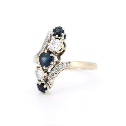 bague vintage or saphirs et diamants style belle époque , de coté gauche