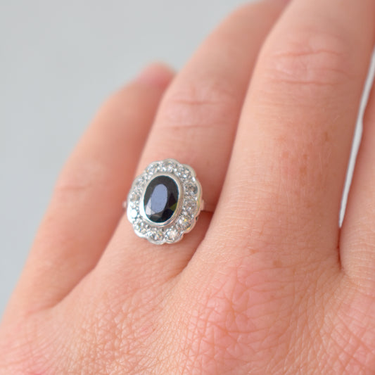 cluster vintage ring sapphire and diamonds hand zoom